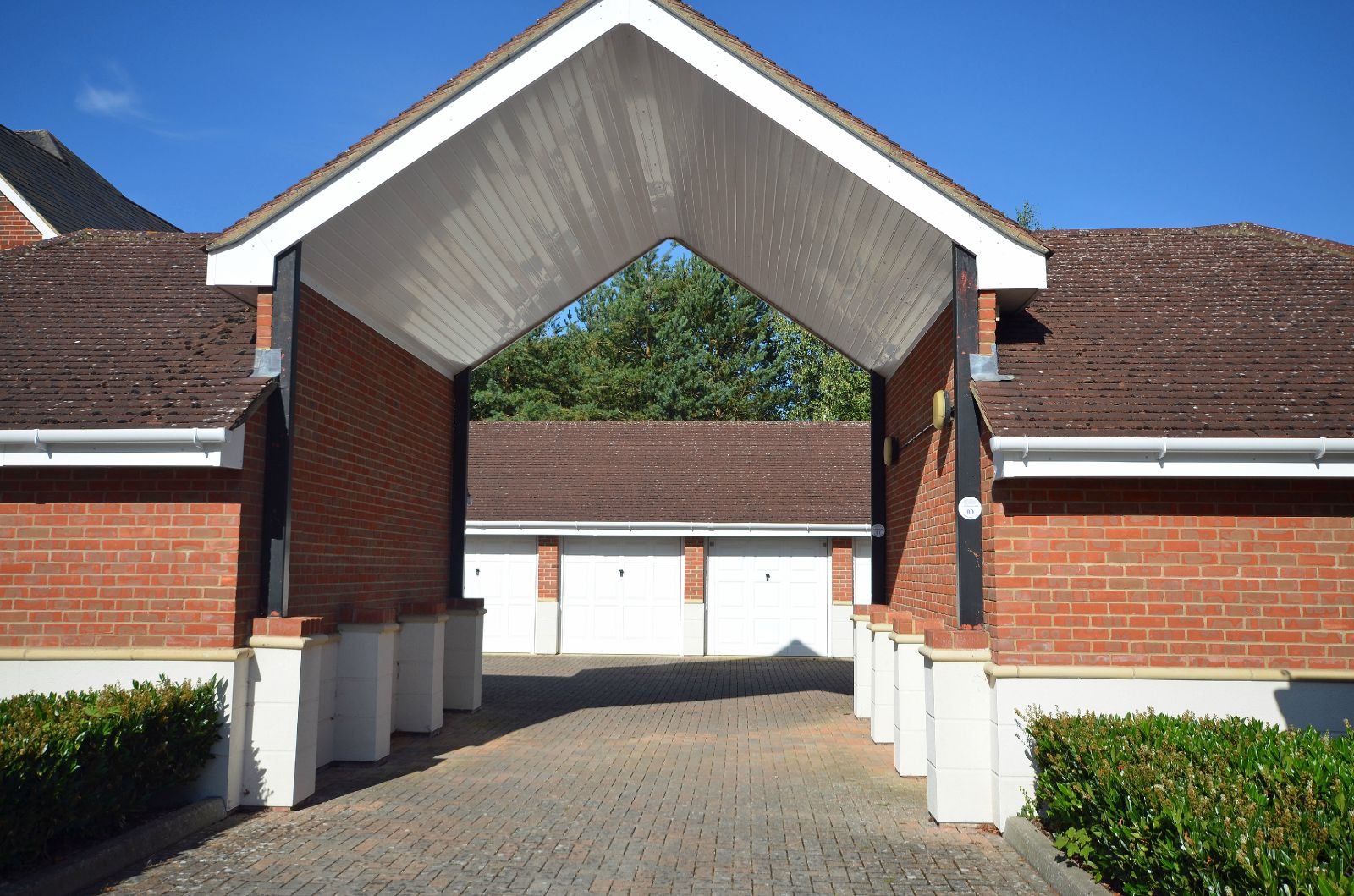 Brock Close, CAMBERLEY Luff & Wilkin Property Specialists