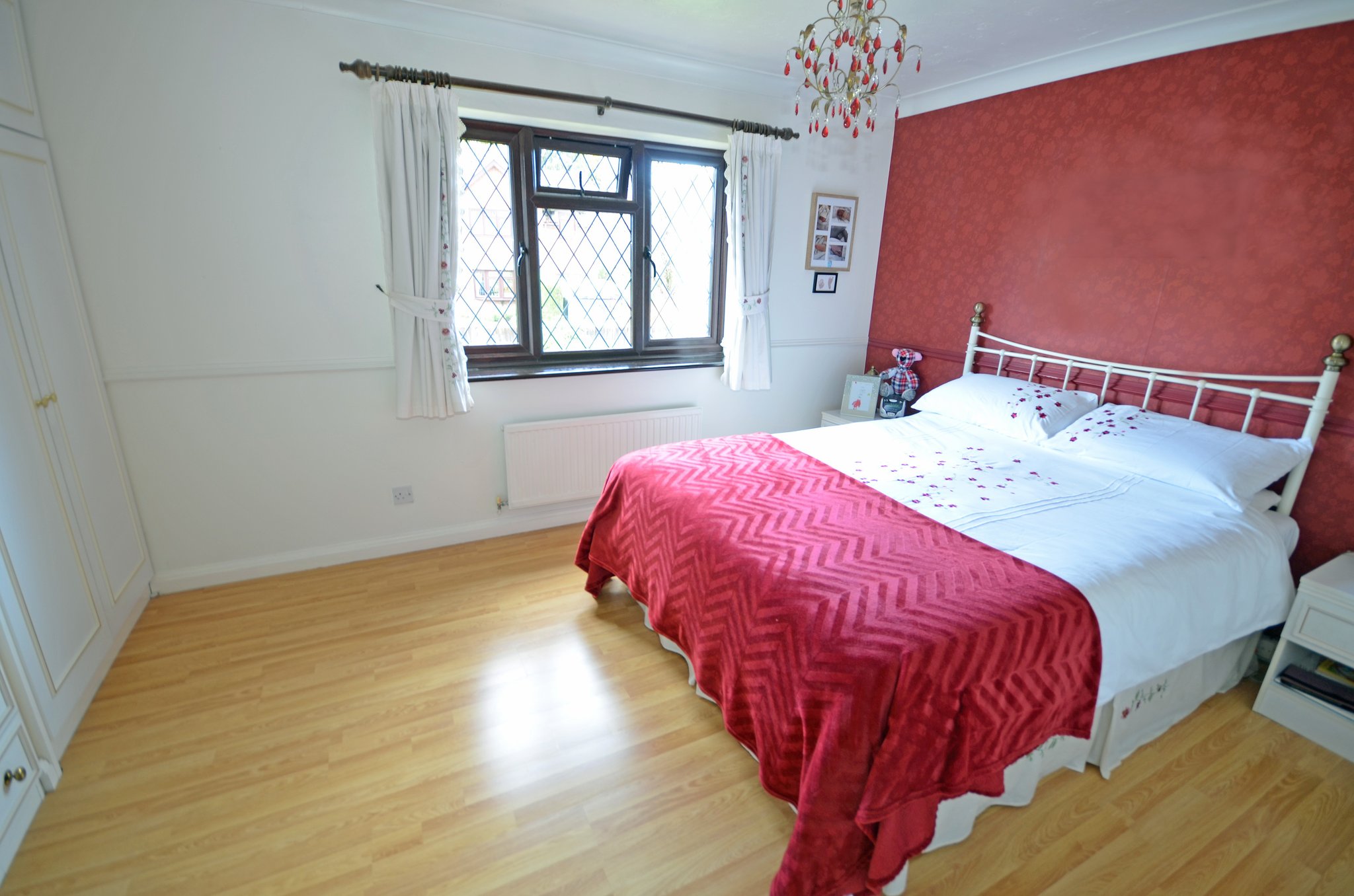 Pevensey Way, CAMBERLEY Luff & Wilkin Property Specialists