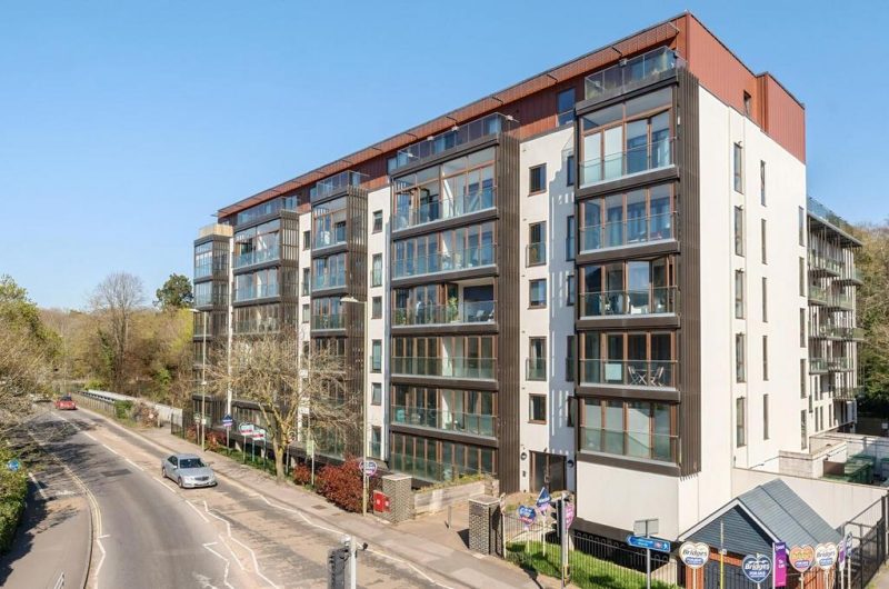 296 Farnborough Road, Farnborough