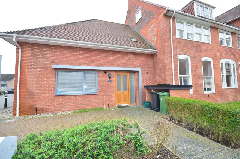 Chancellor Drive, CAMBERLEY