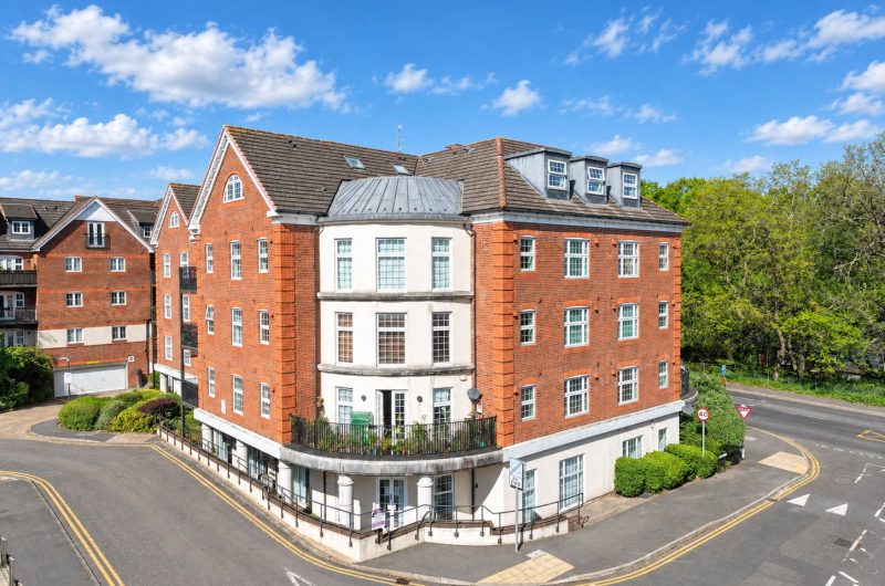 283 London Road, Camberley
